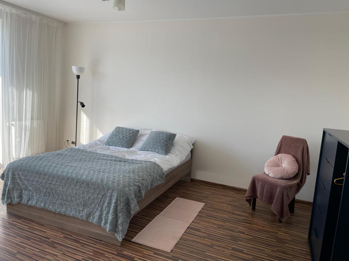Komfortowe Studio 52 M2 W Centrum Grojca Grojec  Экстерьер фото