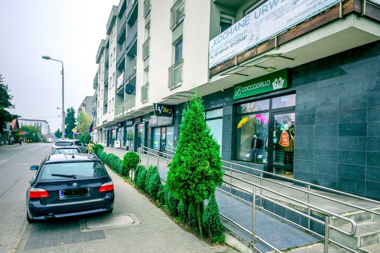 Komfortowe Studio 52 M2 W Centrum Grojca Grojec  Экстерьер фото